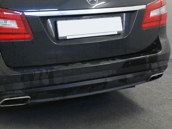 Anhängerkupplung für Mercedes-E-Klasse Kombi W 212, spez. m. AMG Sport o. Styling Paket, nicht Erdgas, Baureihe 2009-2011 V-abnehmbar